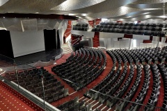 Teatro L'Avanguardia, com seus três andares