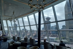 Aqui, a vista de Vancouver a partir do Lounge