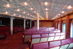 O teatro do navio tem dois andares
