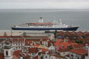 Cruise & Maritime Voyages freta navio e entrará no mercado australiano