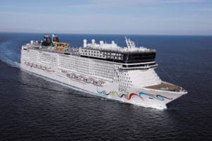 NCL oferece upgrade para reservas em qualquer navio da frota e anuncia roteiros para 2015