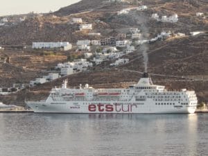 Celebrity Silhouette, Aegean Paradise e Costa Fascinosa em Mykonos, Grécia