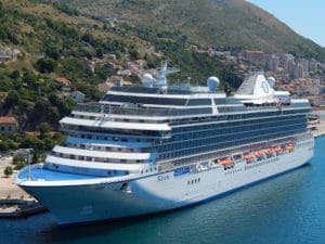 Riviera, da Oceania Cruises, é eleito o Melhor Navio de Cruzeiro