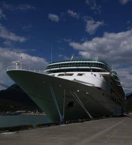 Royal Caribbean anuncia 3° e 4° passageiros grátis para cruzeiros na América do Sul