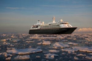 Silver Cloud terá casco corta-gelo e será transferido para a Silversea Expeditions