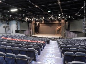 Em segundo episódio de série, NCL apresenta clássicos da Broadway online